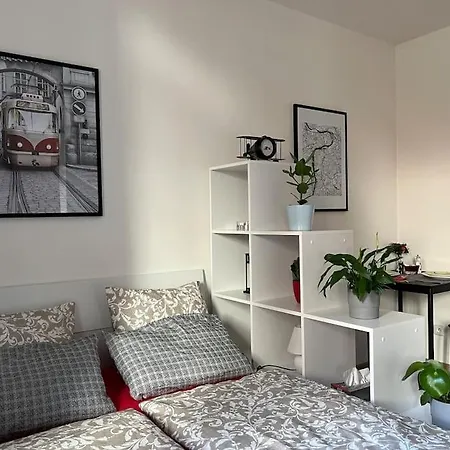 Modern Krymska & Francouzska Street Apartment *