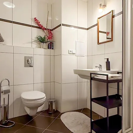 Apartamento Modern Krymská&francouzská Street Praga