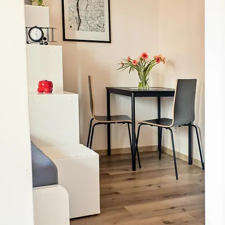 Apartment Modern Krymska & Francouzska Street *